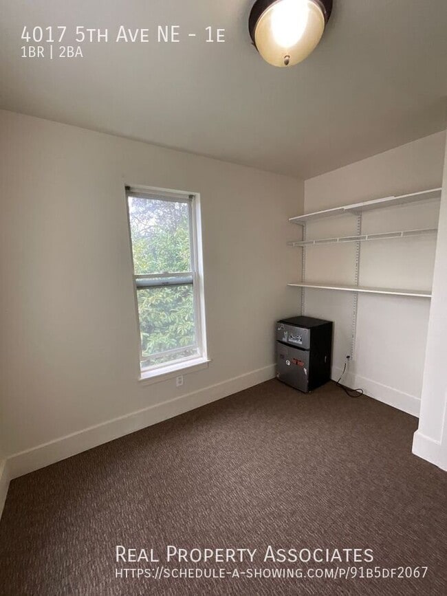 Photo - 4017 5th Ave NE Unidad 1e