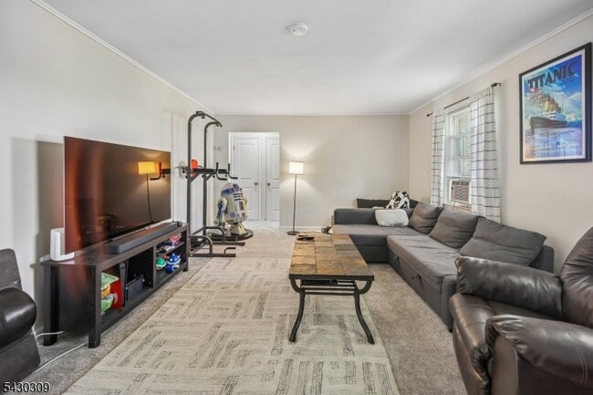 Photo - 390 Morris Ave Unit 8