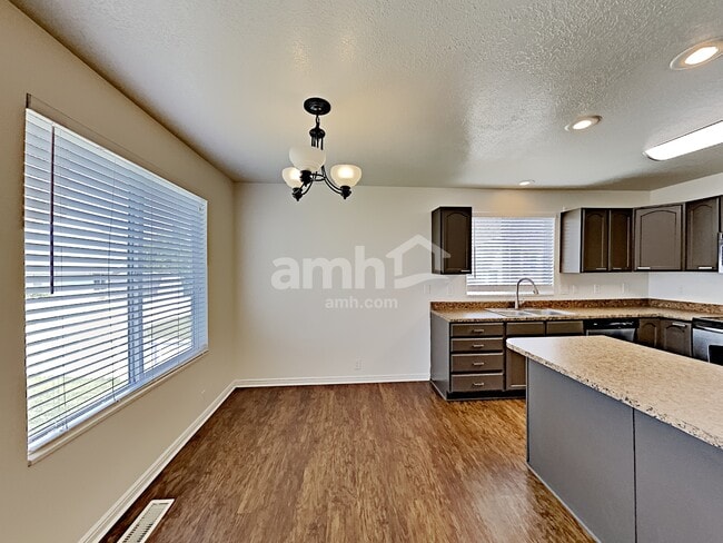 Photo - 2484 W 1325 N