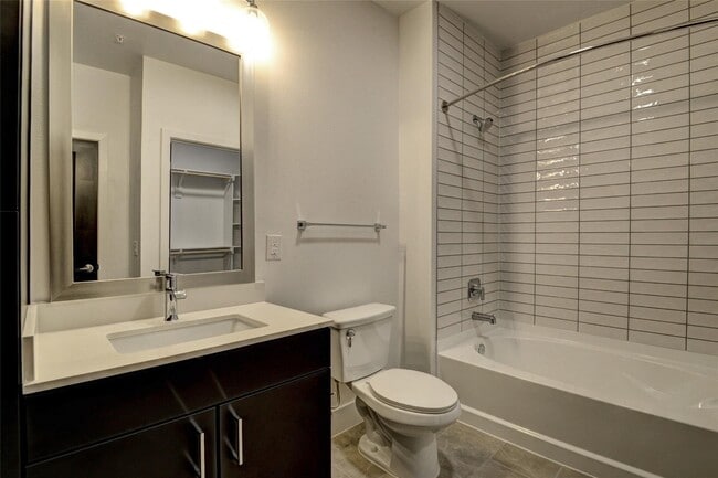 Photo - 6400 Washington Ave Unit 603