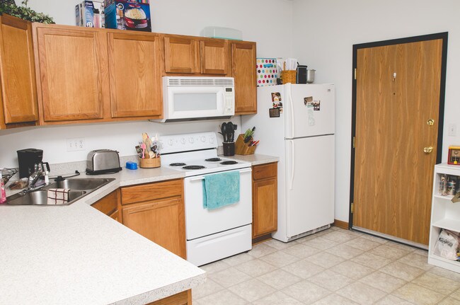 Photo - Westport Center Apartments