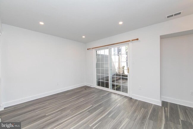 Photo - 363 Barton Run Blvd