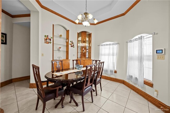 Photo - 23 E Champion St