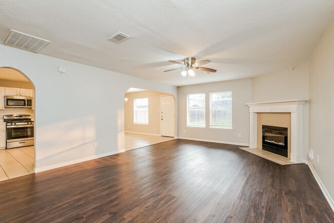 Photo - 3315 Maymist Dr