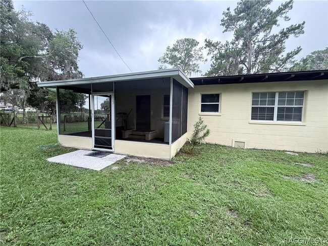 Photo - 10715 N Northcut Ave