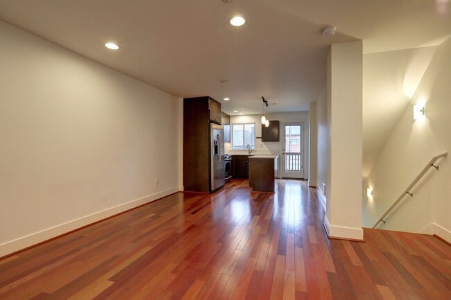 Photo - Elegant 2 Bedroom/1 Bath Town Home in Perf...