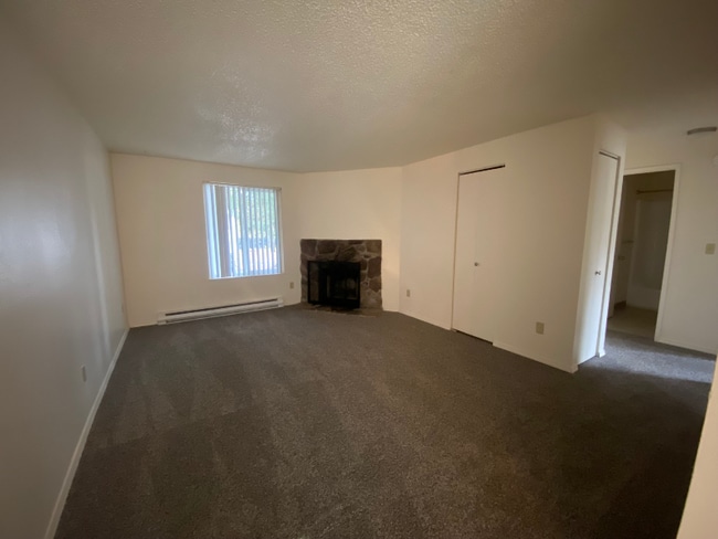 Photo - 1700 Blankenship Rd Unit 1700 Blankenship Road