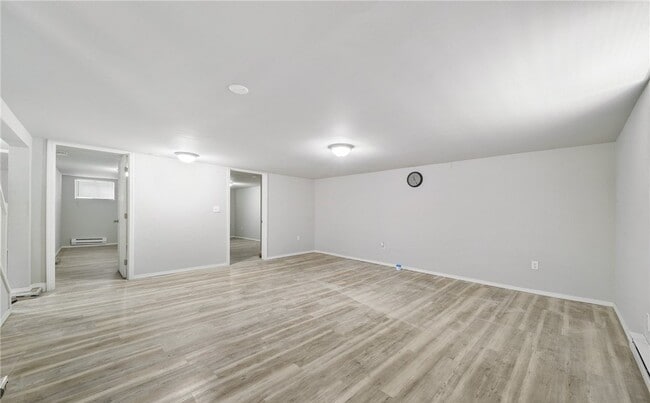 Photo - 112 E 40th St