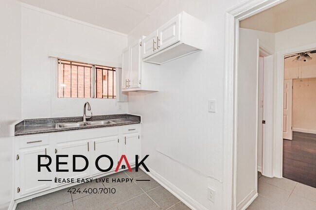 2743 San Marino St Unit 104