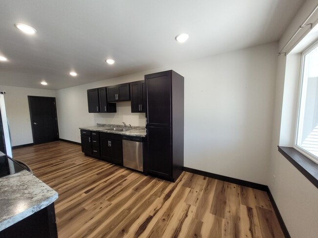 Photo - 5282 Christopher Dr Unidad 5282 Christopher Drive  B