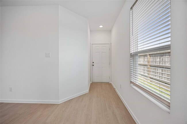 Photo - 21464 Austell Pond Dr