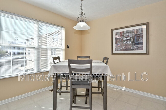 Photo - 3043 Armory Dr