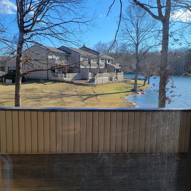 Photo - 74 Lakeshore Ct