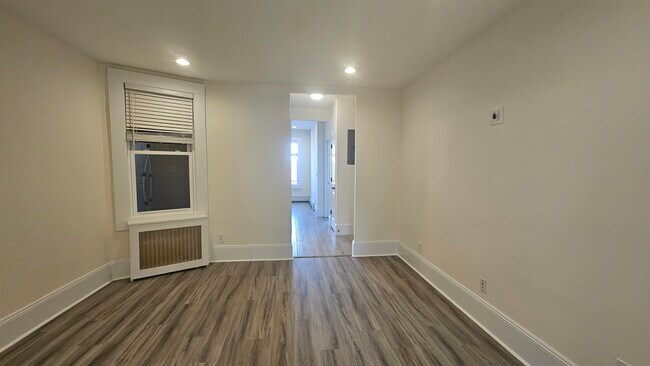 9103 Bergenwood Ave Unit 2L