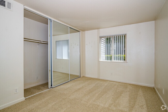 1BR, 1BA - 640SF