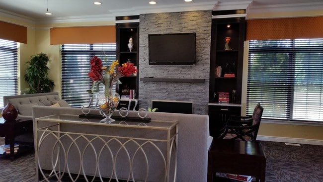 Photo - The Regency Club