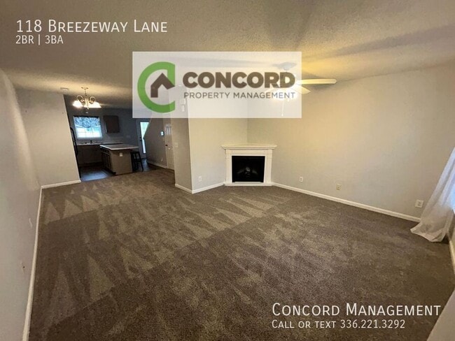 Photo - 118 Breezeway Ln