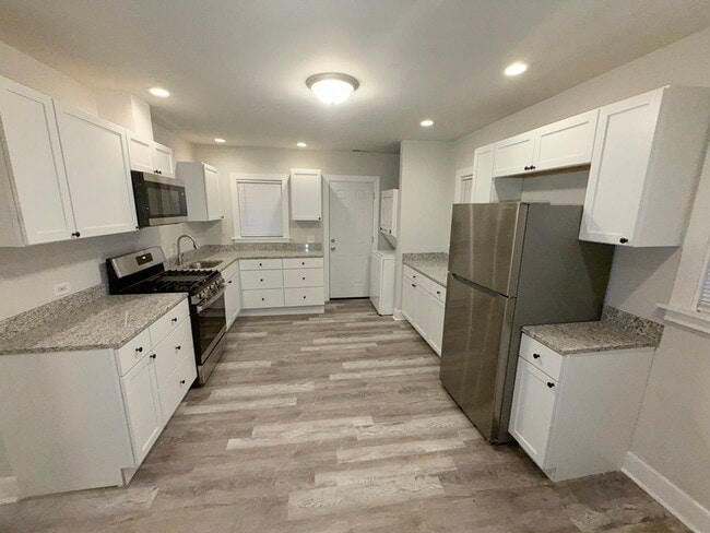Photo - 5209 W Lake St Unit 2B