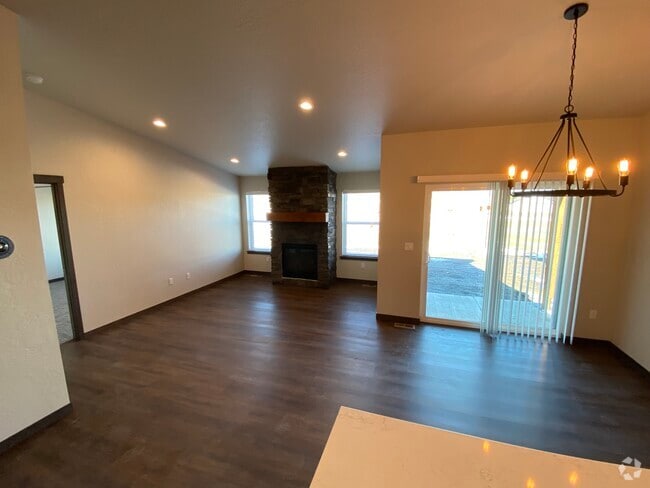 Building Photo - Thayer Cottages Rental