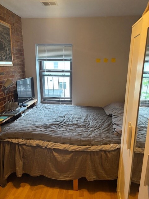 Photo - 281 W 3rd St Unit 3