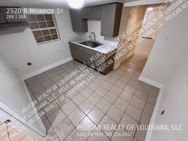Photo - 2520 Monroe St