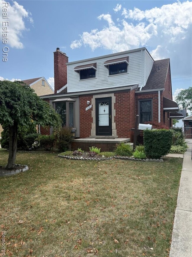 Building Photo - 15087 Thomas Ave