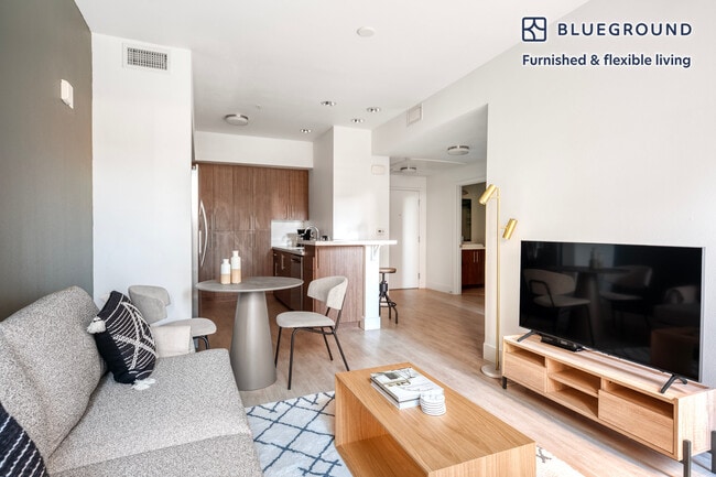 Photo - 201 Marshall St Unidad FL3-ID1232