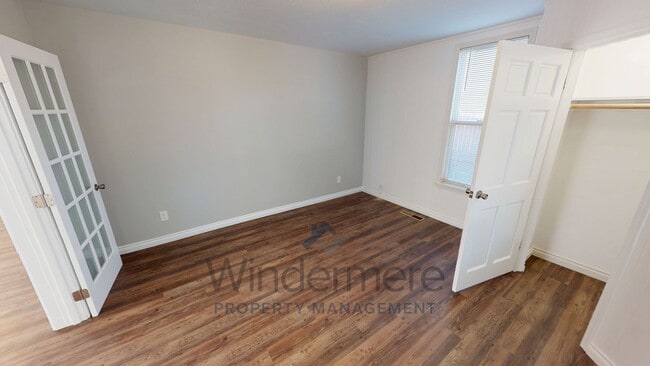 Photo - 430 E Oak St