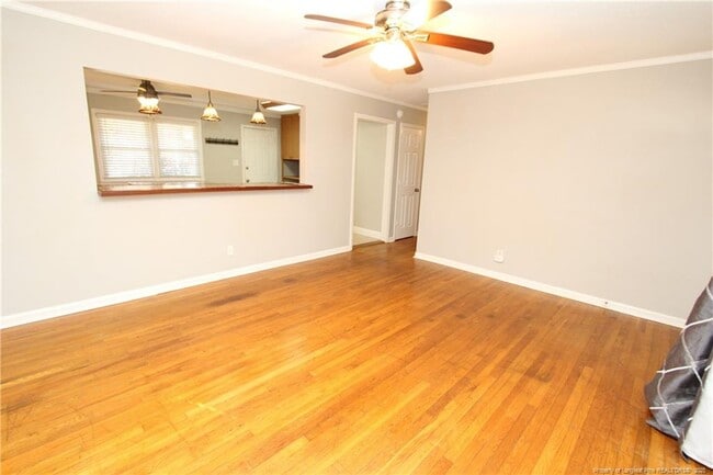 Photo - 819 James St House