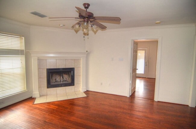 1722 Scenic Dr