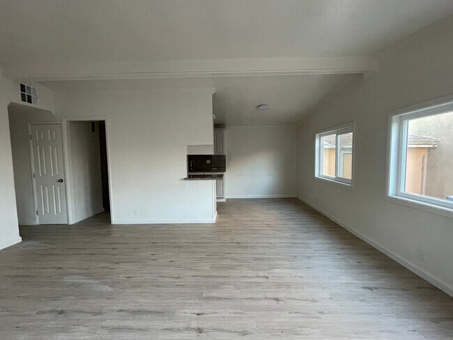 Photo - 1016 Alila Ave Unit B