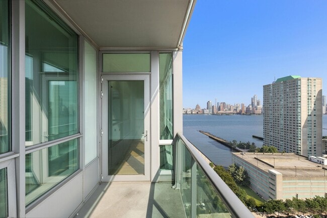Building Photo - 20 Newport Pkwy Unit 2303