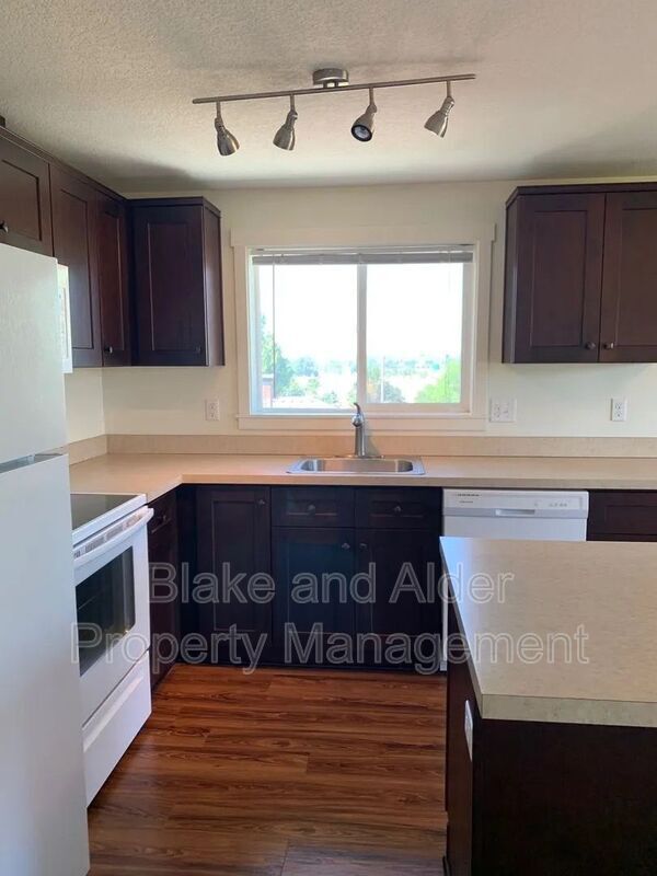 Photo - 8211 N Montana Ave