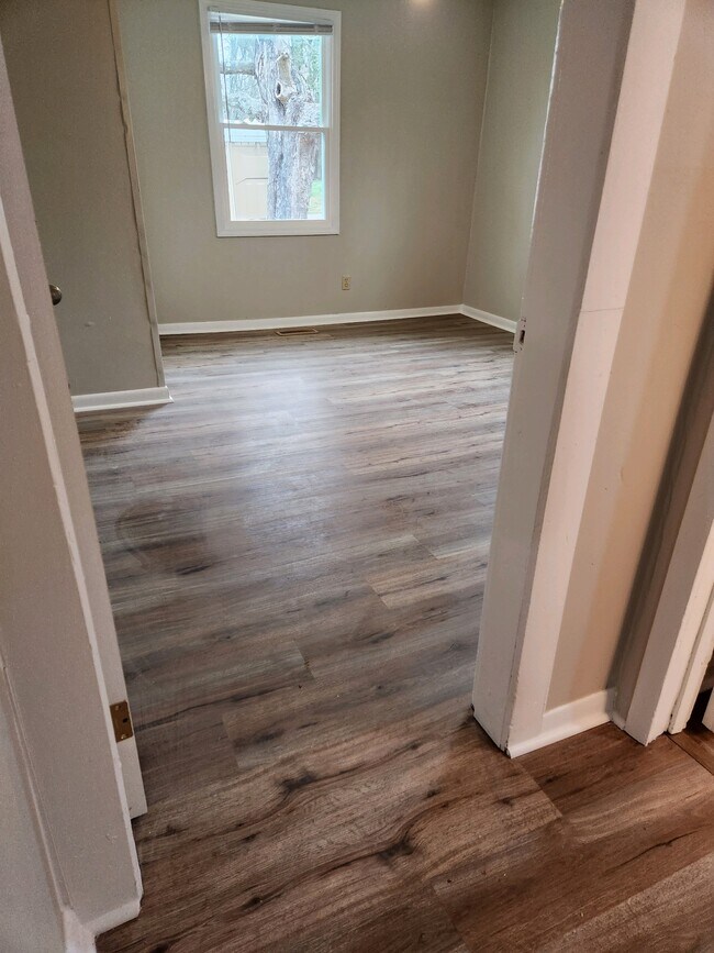 Photo - 4216 Mansion Ave SE