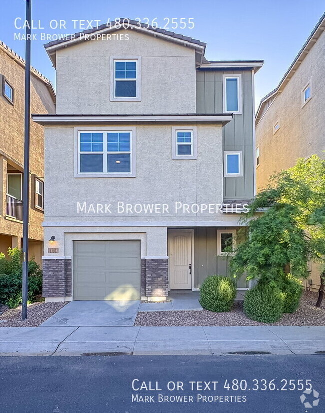 Building Photo - 1182 S Sunset Dr Rental