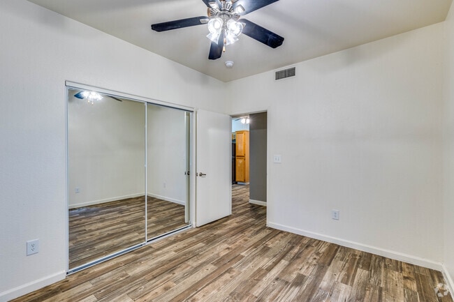 3 BR, 2 BA (Laurel) - 1,204 SF
