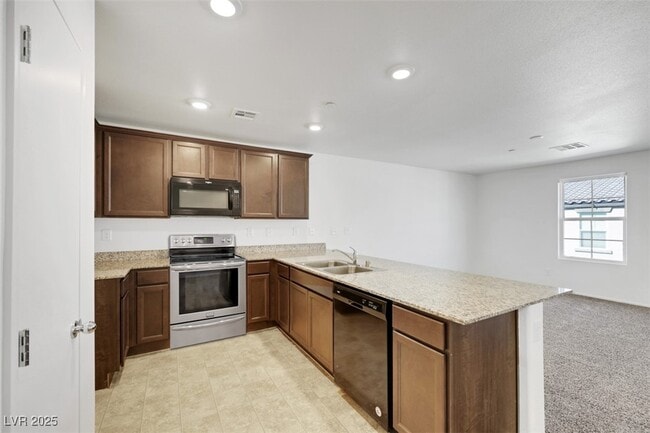Building Photo - 4561 Woolcomber St Rental