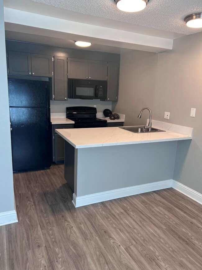 Photo - The Elms Apartments