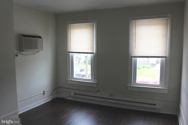Building Photo - 223 W Bridge St Unit D Rental