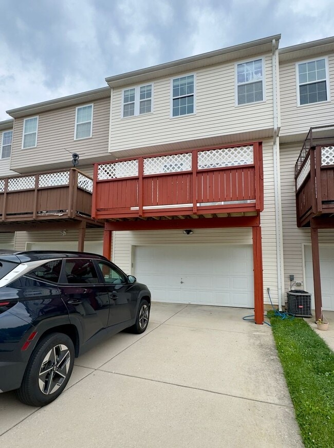 Photo - 618 Snowberry Way
