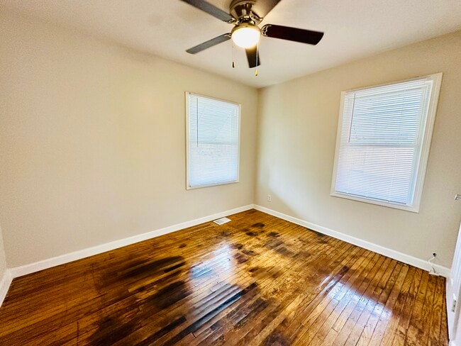 Photo - 1147 Lincoln Ave