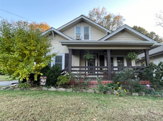 Building Photo - 1212-C McChesney Ave Unit B