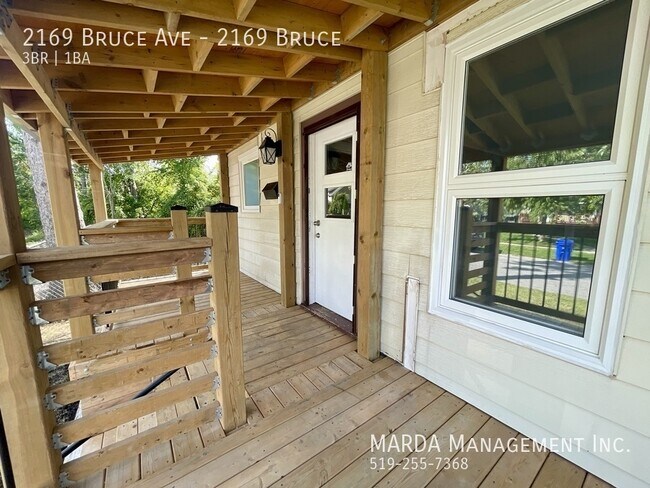Photo - CHARMING 3 BED/1 BATH HOUSE + HYDRO, WATER & GAS!
