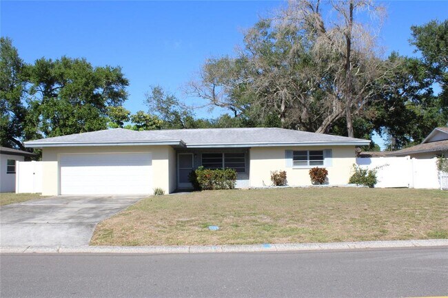 Building Photo - 1523 S Fredrica Ave