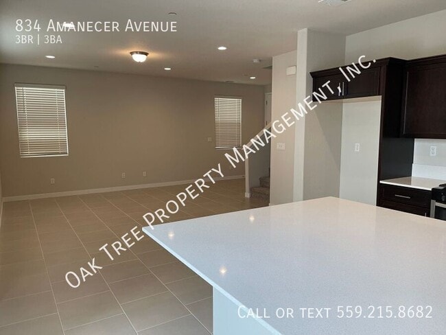 Photo - 834 Amanecer Ave
