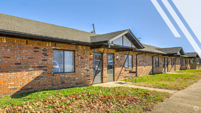 Building Photo - 107 E Kaw Ave Rental