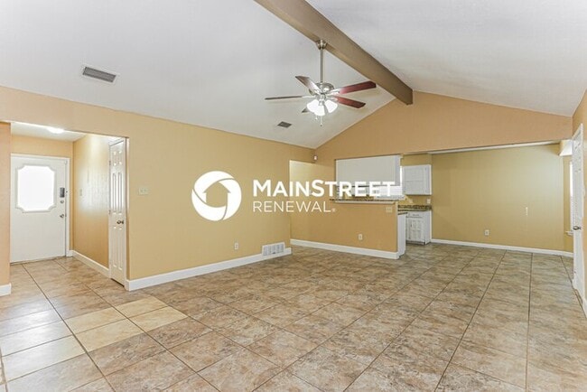 Photo - 3 Bedroom Pet-Friendly Home in Watauga, TX with Main Street Renewal