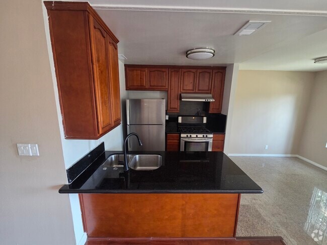 Building Photo - 5501 Bohlig Rd Unit 45 Rental