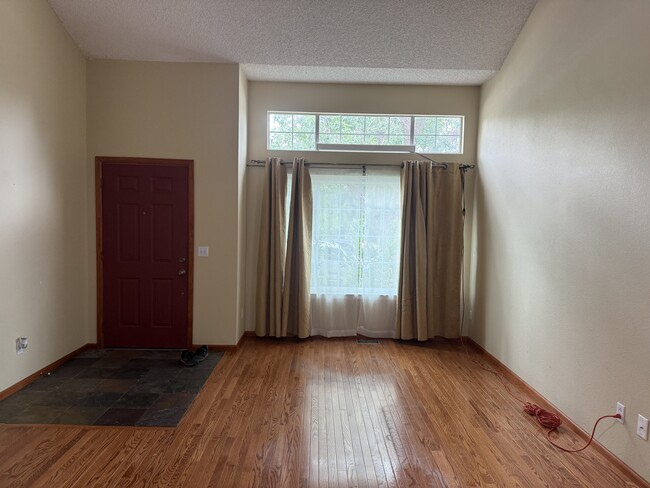 1st Floor - Front Area