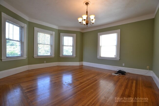 Photo - 24 Brooks St Unit 2